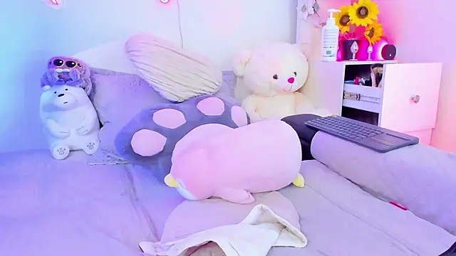 Snapshot of MaddyParisi chatting on 23, 3, 2025 MaddyParisi online show from 23, 3, 2025