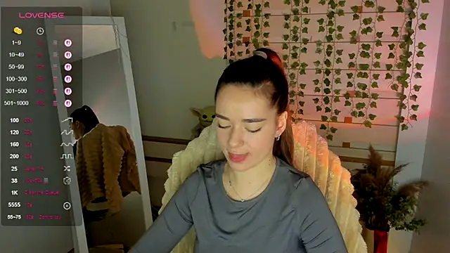 Snapshot of Bella_XO chatting on 27, 9, 2025 Bella XO online show from 27, 9, 2025
