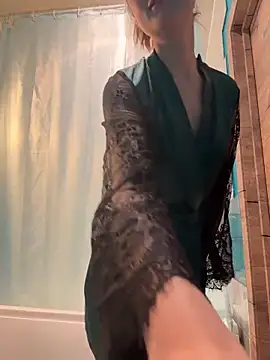 Dina Tease online show from 5, 10, 2025