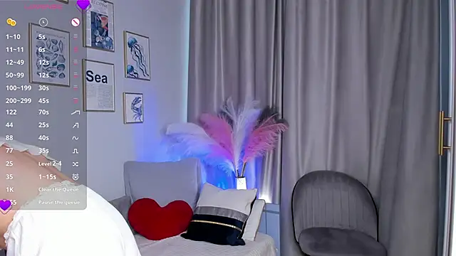 OdetteHarwick online show from 13, 11, 2025