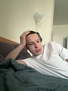 pretty roman online show from 10, 4, 2026