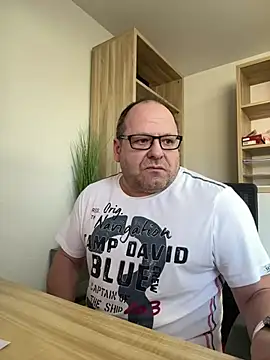 coupleLatinaLovers online show from 14, 1, 2025