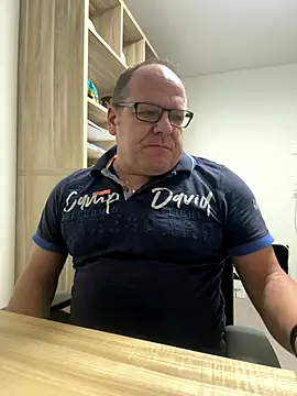 Snapshot of coupleLatinaLovers chatting on 22, 12, 2025 coupleLatinaLovers online show from 22, 12, 2025