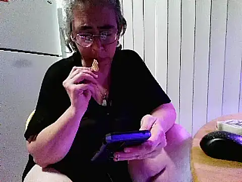 Snapshot of GraceHenderson chatting on 14, 3, 2025 GraceHenderson online show from 14, 3, 2025