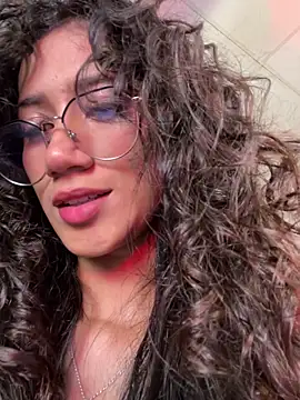 Snapshot of KaitlynLoveCam chatting on 21, 12, 2025 KaitlynLoveCam online show from 21, 12, 2025