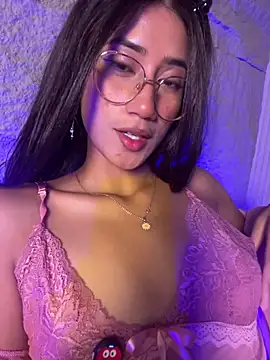 Snapshot of KaitlynLoveCam chatting on 25, 5, 2026 KaitlynLoveCam online show from 25, 5, 2026
