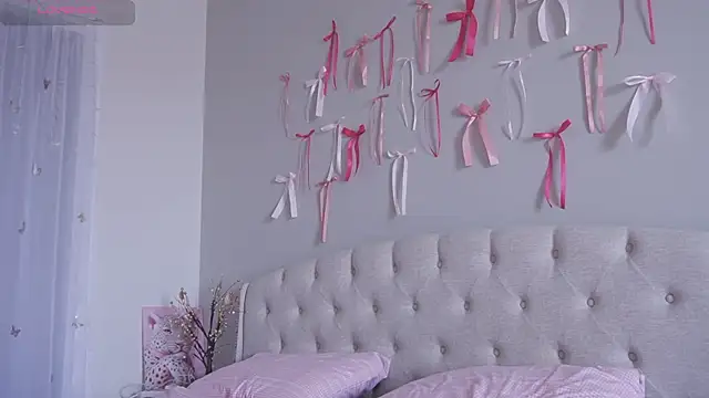 yumisunn online show from 23, 2, 2026