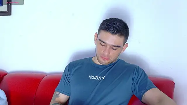 Snapshot of Sexy_Alejandro_ chatting on 20, 3, 2026 Sexy Alejandro online show from 20, 3, 2026