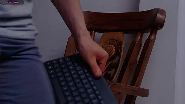 Snapshot of Sexy_Alejandro_ chatting on 25, 3, 2026 Sexy Alejandro online show from 25, 3, 2026