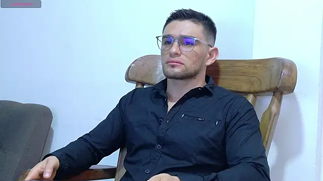 Snapshot of Sexy_Alejandro_ chatting on 26, 3, 2026 Sexy Alejandro online show from 26, 3, 2026