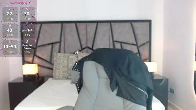 Snapshot of adhara_cortez chatting on 13, 11, 2025 adhara cortez online show from 13, 11, 2025