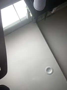 Snapshot of Yann_18 chatting on 13, 9, 2025 Yann 18 online show from 13, 9, 2025