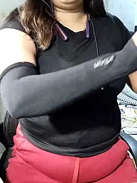 Snapshot of QueenHaryana chatting on 1, 11, 2025 QueenHaryana online show from 1, 11, 2025