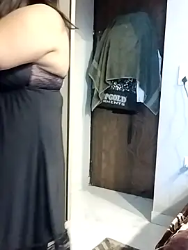 Snapshot of QueenHaryana chatting on 29, 11, 2025 QueenHaryana online show from 29, 11, 2025