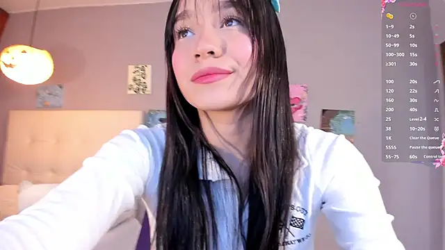 Snapshot of Maia_W10 chatting on 11, 5, 2026 Maia W10 online show from 11, 5, 2026
