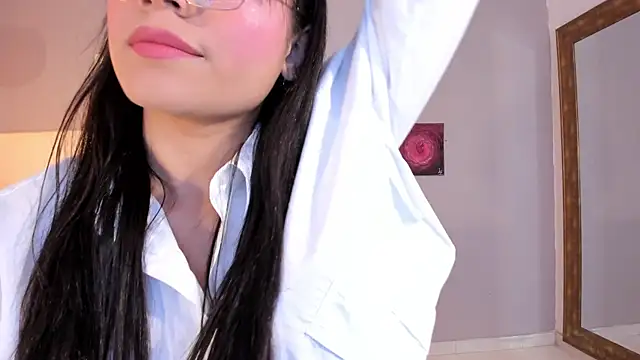 Snapshot of Maia_W10 chatting on 26, 5, 2026 Maia W10 online show from 26, 5, 2026