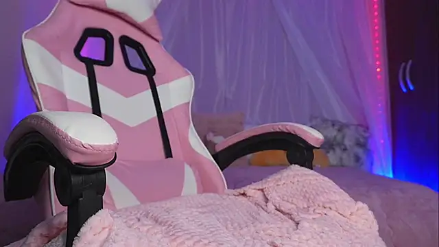 Snapshot of Lilou_albrecht chatting on 30, 3, 2026 Lilou albrecht online show from 30, 3, 2026