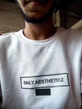 Snapshot of karan_143 chatting on 5, 4, 2026 karan 143 online show from 5, 4, 2026