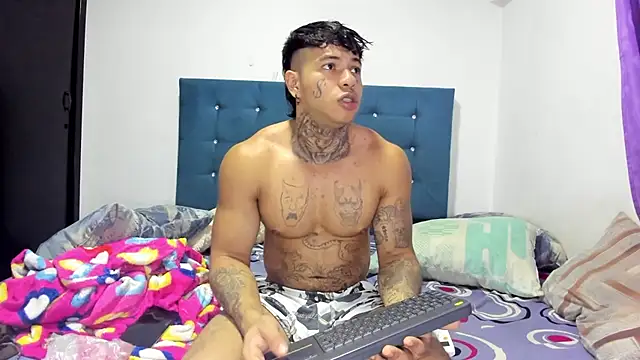 Snapshot of daamonxxx19 chatting on 16, 2, 2026 daamonxxx19 online show from 16, 2, 2026