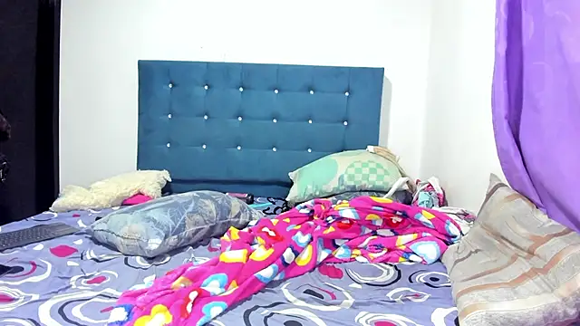 Snapshot of daamonxxx19 chatting on 17, 2, 2026 daamonxxx19 online show from 17, 2, 2026