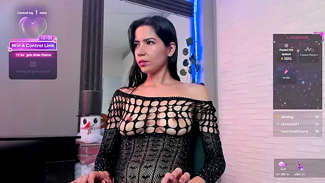 sweetieandjuicyy online show from 8, 1, 2025