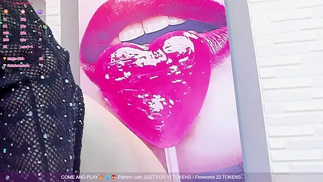 sweetieandjuicyy online show from 13, 3, 2025