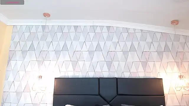 JustinePerry online show from 13, 2, 2025