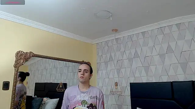 JustinePerry online show from 10, 3, 2025