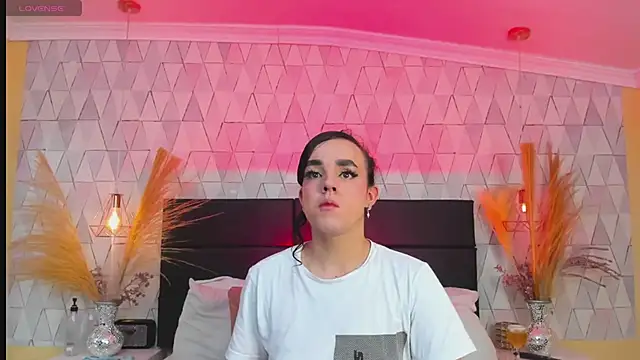 JustinePerry online show from 16, 2, 2026