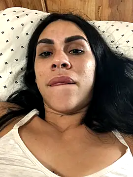 hotroommates online show from 24, 11, 2025