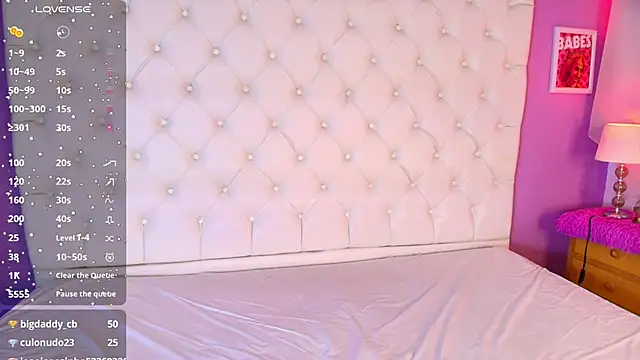 Snapshot of Trixiroy chatting on 16, 2, 2025 Trixiroy online show from 16, 2, 2025