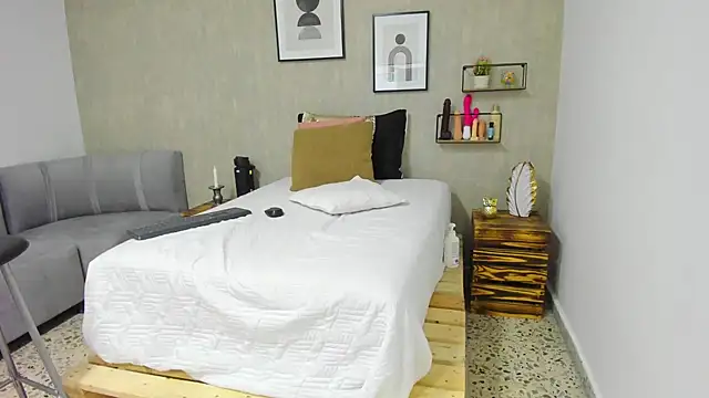 afrodita martinez online show from 8, 2, 2025