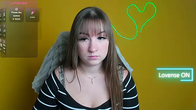 Snapshot of Evelina_GG chatting on 26, 10, 2025 Evelina GG online show from 26, 10, 2025