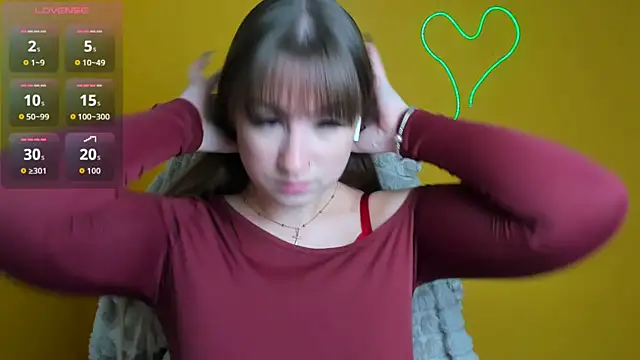 Snapshot of Evelina_GG chatting on 5, 11, 2025 Evelina GG online show from 5, 11, 2025