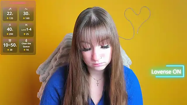 Snapshot of Evelina_GG chatting on 13, 11, 2025 Evelina GG online show from 13, 11, 2025