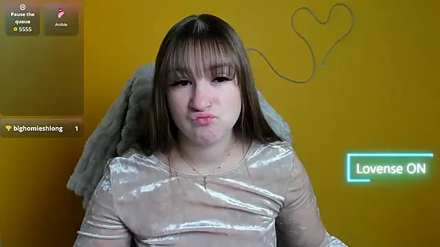 Snapshot of Evelina_GG chatting on 17, 11, 2025 Evelina GG online show from 17, 11, 2025