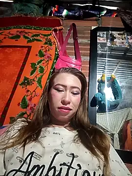 Snapshot of samy-blonde chatting on 18, 9, 2025 samy-blonde online show from 18, 9, 2025