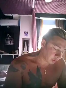 Snapshot of Lovely_milk chatting on 27, 10, 2025 Lovely milk online show from 27, 10, 2025