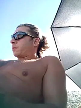 Snapshot of Lovely_milk chatting on 31, 10, 2025 Lovely milk online show from 31, 10, 2025