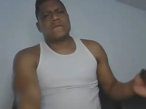 Snapshot of latinblack01 chatting on 22, 7, 2026 latinblack01 online show from 22, 7, 2026