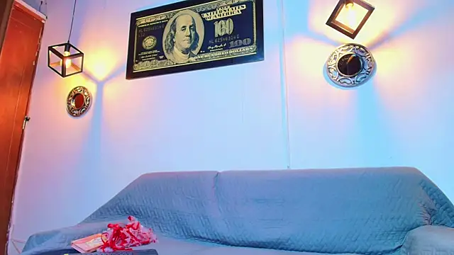 Snapshot of aaron_antonella_mds chatting on 5, 11, 2025 aaron antonella mds online show from 5, 11, 2025