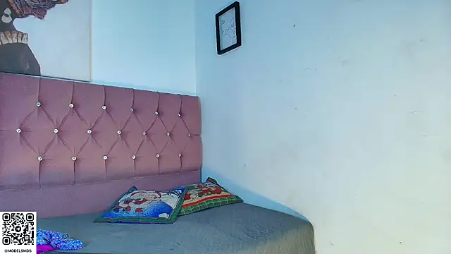 Snapshot of aaron_antonella_mds chatting on 20, 12, 2025 aaron antonella mds online show from 20, 12, 2025