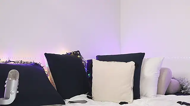 LikaBerry1 online show from 12, 1, 2025