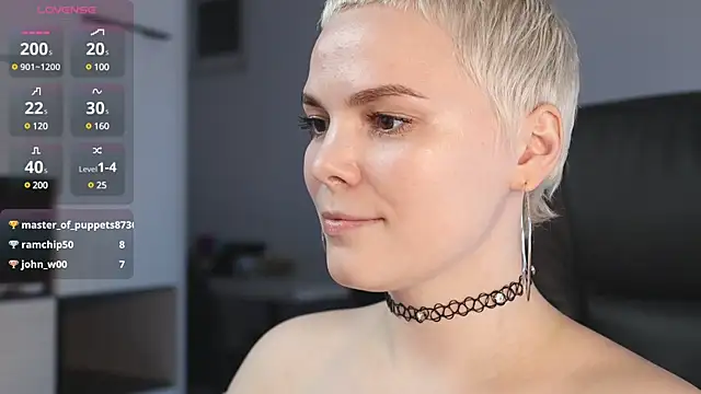 LikaBerry1 online show from 4, 2, 2025