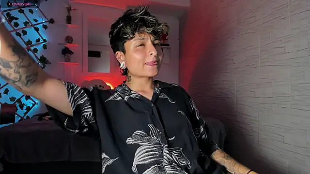 ZuryRamirez  online show from 3, 10, 2025