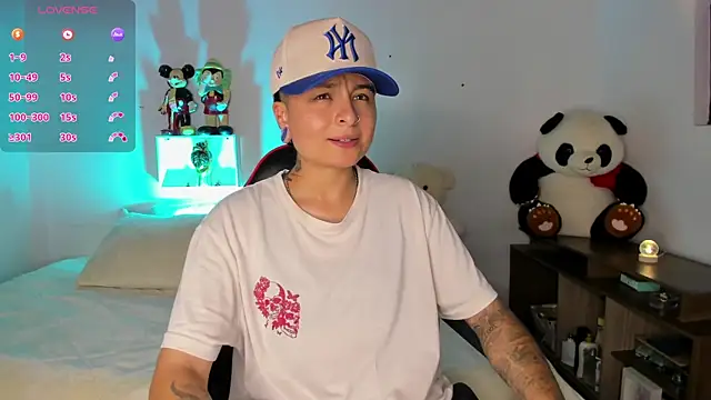 ZuryRamirez  online show from 22, 5, 2026