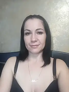 Snapshot of FireLily332 chatting on 14, 1, 2025 FireLily332 online show from 14, 1, 2025