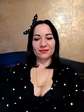 Snapshot of FireLily332 chatting on 8, 2, 2025 FireLily332 online show from 8, 2, 2025