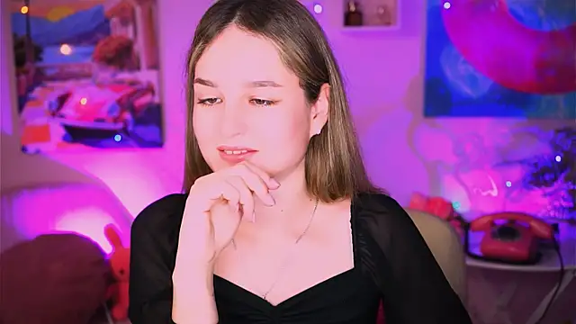 Snapshot of DeboraLarson chatting on 1, 2, 2025 DeboraLarson online show from 1, 2, 2025