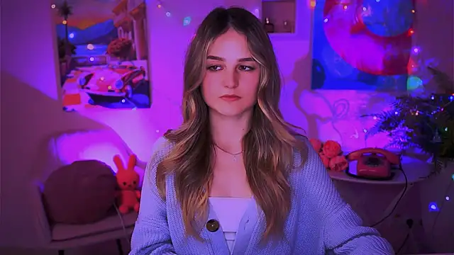 Snapshot of DeboraLarson chatting on 6, 2, 2025 DeboraLarson online show from 6, 2, 2025